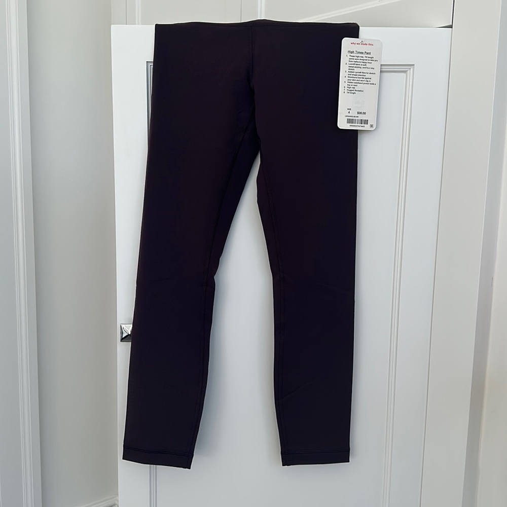 Never been worn lululemon high times pant!